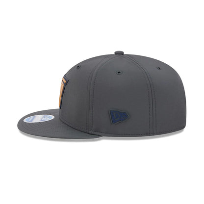 Pictured is this NFL Sideline 2026 Green Bay Packers 9FIFTY Snapback cap in charcoal. 6