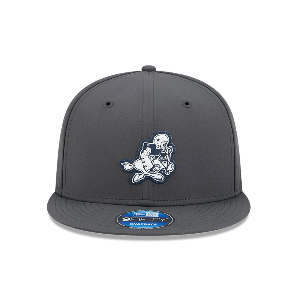 Pictured is this NFL Sideline 2026 Dallas Cowboys 9FIFTY Snapback cap in charcoal. 3