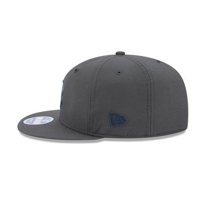 Pictured is this NFL Sideline 2026 Dallas Cowboys 9FIFTY Snapback cap in charcoal. 5