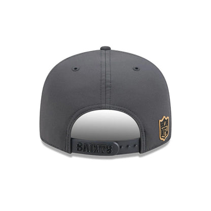 Pictured is this NFL Sideline 2026 New Orleans Saints 9FIFTY Snapback cap in charcoal. 7