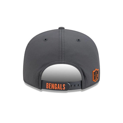 Pictured is this NFL Sideline 2026 Cincinnati Bengals 9FIFTY Snapback cap in charcoal. 5