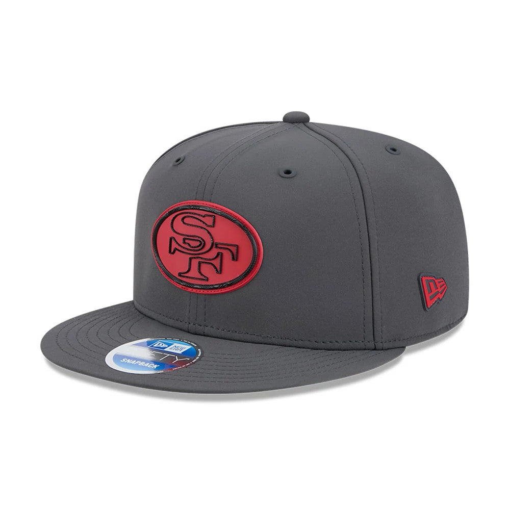 Pictured is this NFL Sideline 2026 San Francisco 49ers 9FIFTY Snapback cap in charcoal. 1