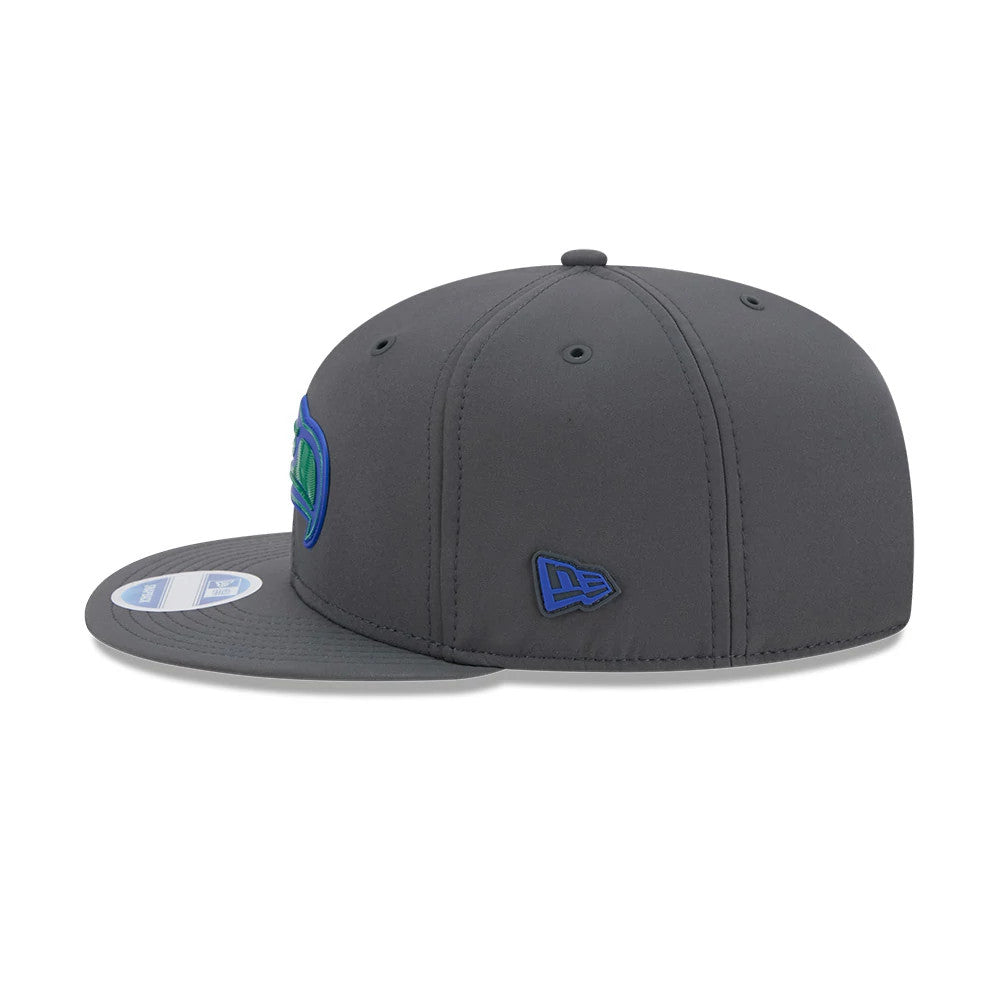 Pictured is this NFL Sideline 2026 Seattle Seahawks 9FIFTY Snapback cap in charcoal. 6