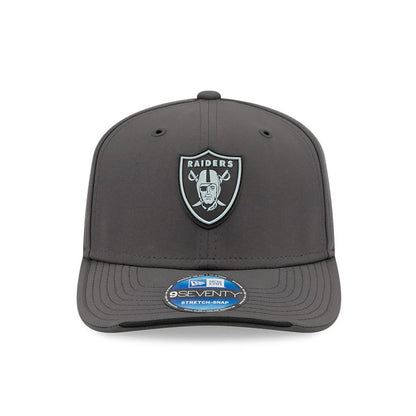 Pictured is this NFL Sideline 2026 Las Vegas Raiders 9SEVENTY Stretch Snap cap in charcoal. 2