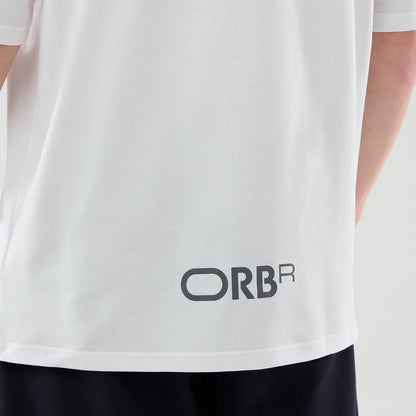 The model is wearing this Red Bull Racing Graphic Oversized T-Shirt in white. 6