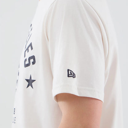 The model is wearing this MLB Graphic LA Dodgers T-Shirt in open white. 5