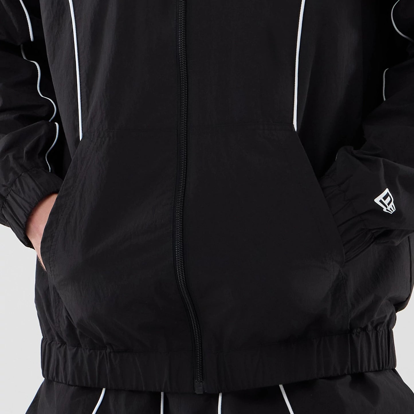The model is wearing this MLB Piping LA Dodgers Jacket in black. 6