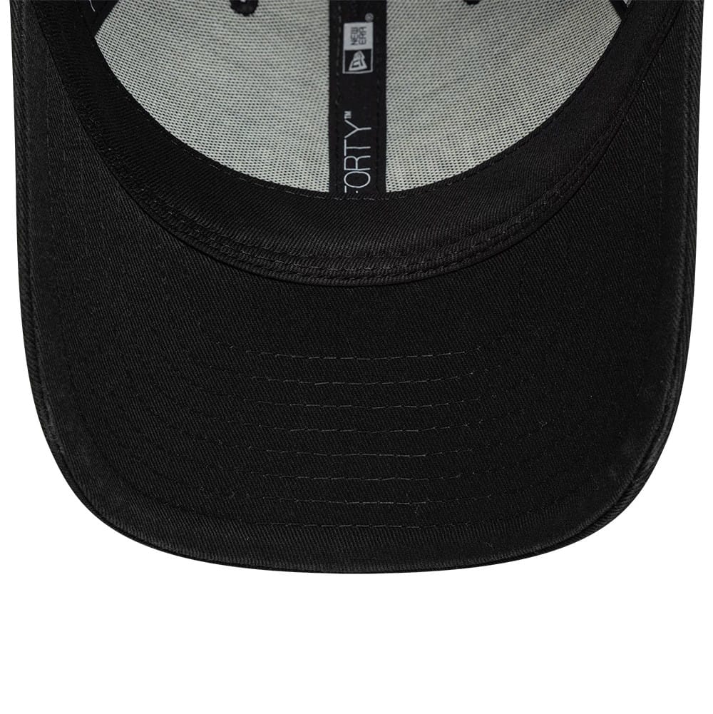 Pictured is this Ducati Motor Black On Black 9FORTY M-Crown cap in black. 5