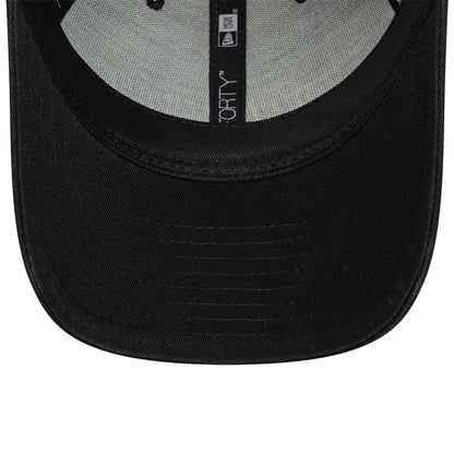 Pictured is this Ducati Motor Black On Black 9FORTY M-Crown cap in black. 5