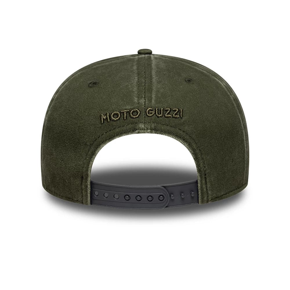 Pictured is this Moto Guzzi Logo 9SEVENTY Stretch Snap cap in green. 4