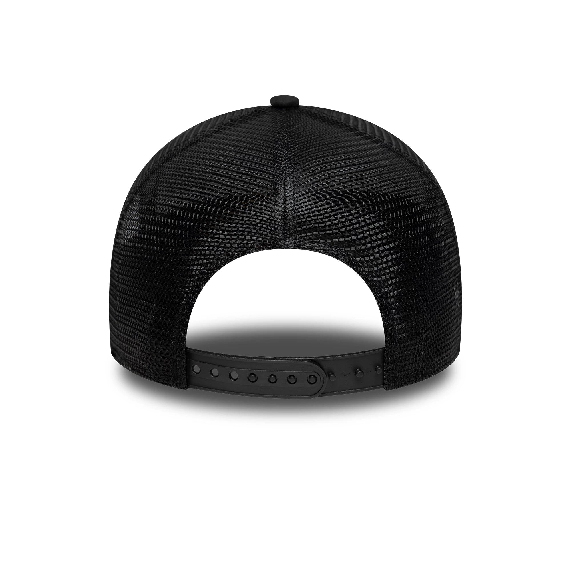 Pictured is this Youth Stade Toulousain Patch 9FORTY E-Frame Trucker cap in black. 4