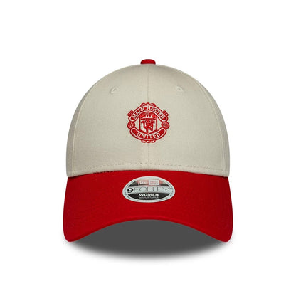 Pictured is this Womens Manchester United FC 9FORTY cap in cream & red. 2