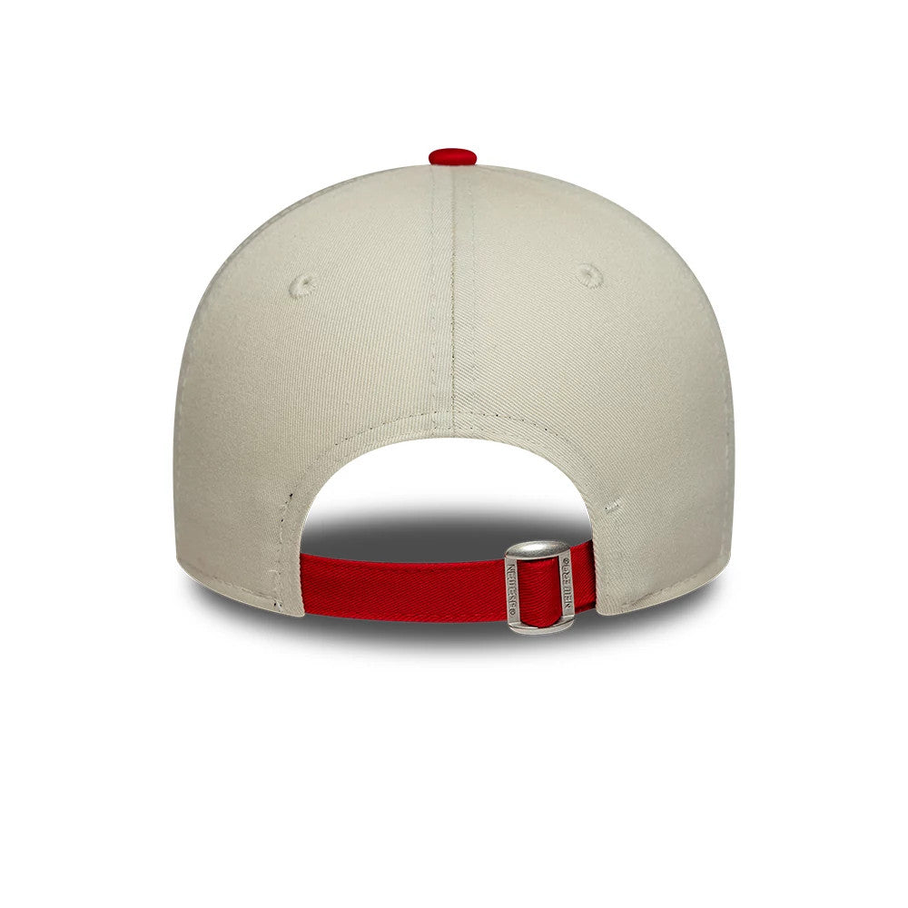 Pictured is this Womens Manchester United FC 9FORTY cap in cream & red. 4