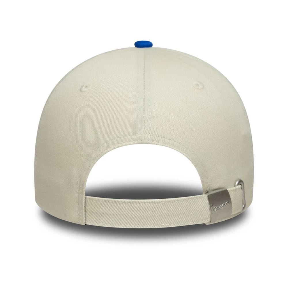 Pictured is this Vespa Contrast Visor 9FORTY cap in bright blue. 4