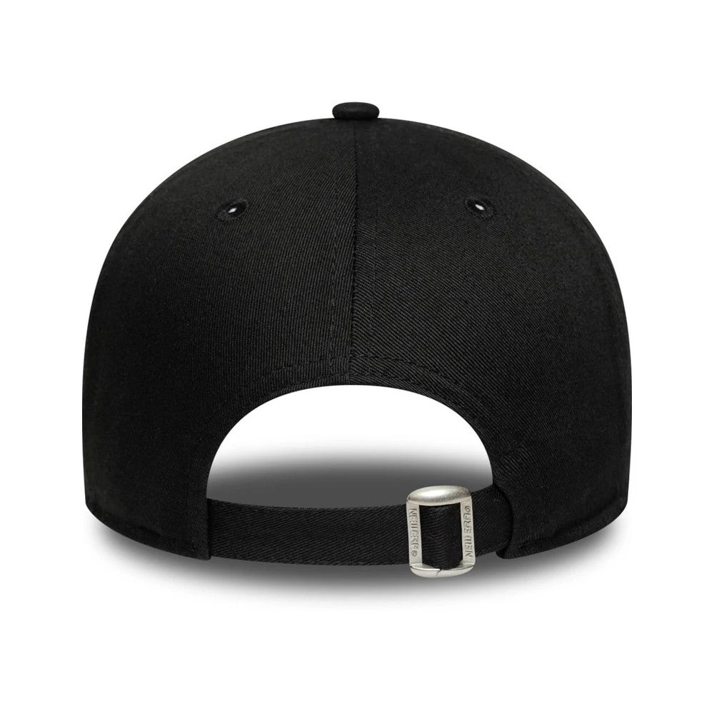Pictured is this VR46 Logo 9FORTY cap in black. 4