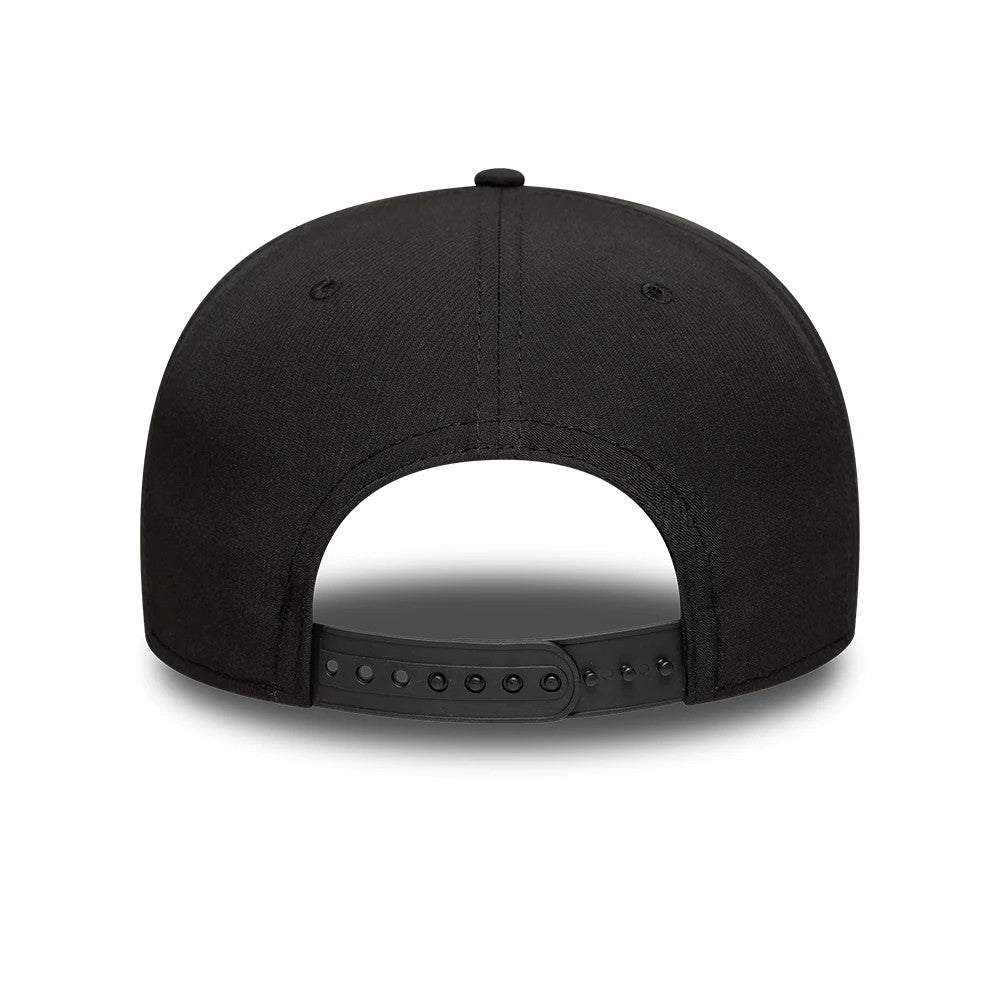 Stade Toulousain Gradient Black New Era 9SEVENTY Stretch Snap Adjustable Cap, rear view showing a plain black structured crown with two embroidered eyelets and an adjustable black snap closure on a curved visor.