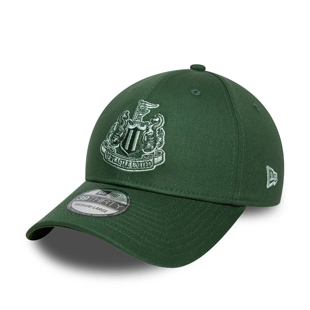 Pictured is this Newcastle United FC 39THIRTY Stretch Fit cap in dark green. 1