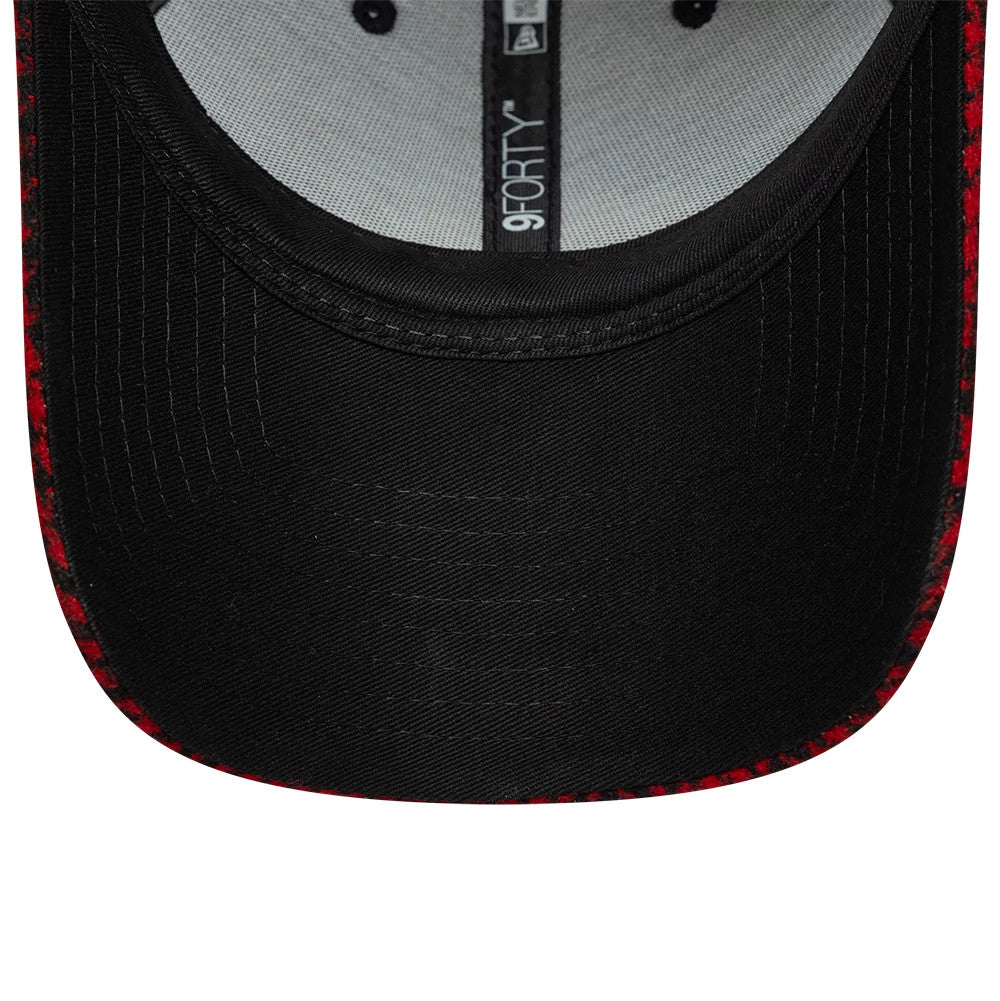 Pictured is this AC Milan Houndstooth 9FORTY cap in red. 2