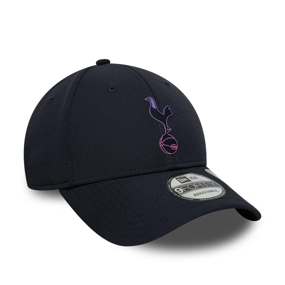 Pictured is this Tottenham Hotspur FC Recycled 9FORTY cap in navy. 3