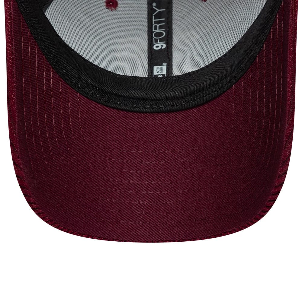 Pictured is this AS Roma Fleck Cord 9FORTY cap in dark red. 5