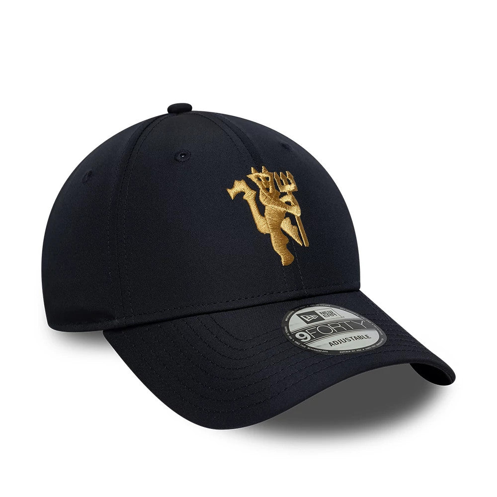 Pictured is this Manchester United FC Gold 9FORTY cap in navy. 3