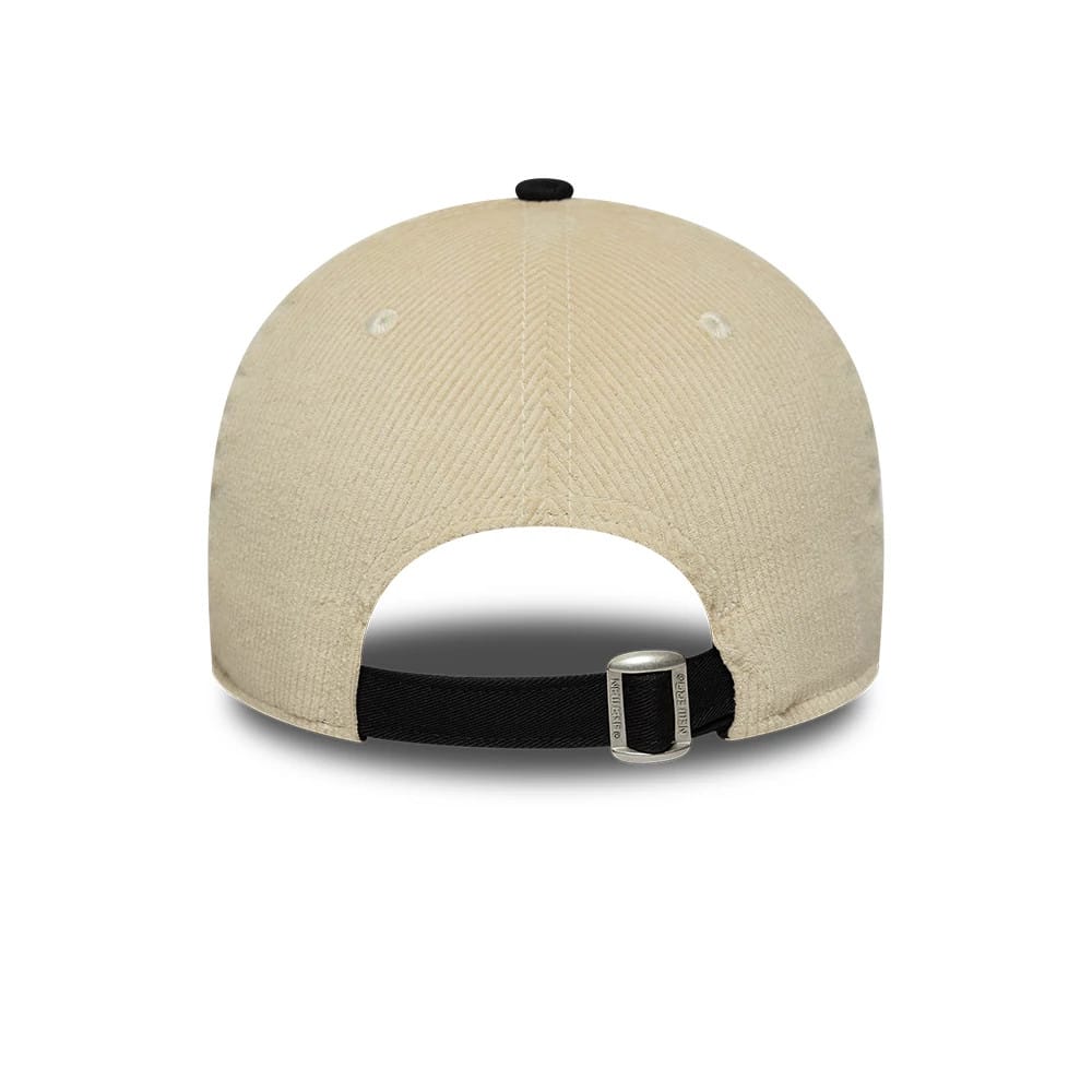 Pictured is this Liverpool FC Cord 9FORTY cap in cream & black. 4