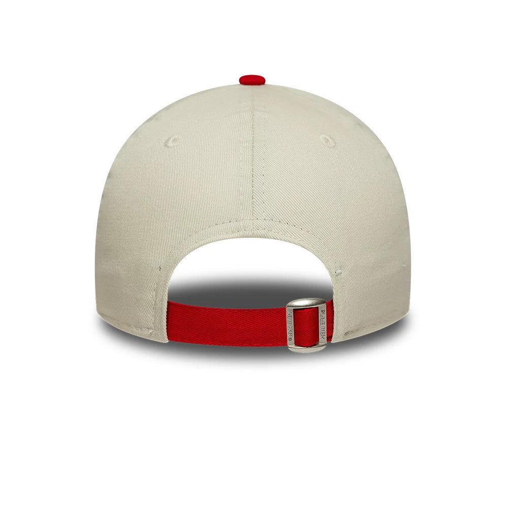 Pictured is this Youth Manchester United FC Contrast 9FORTY cap in cream. 4