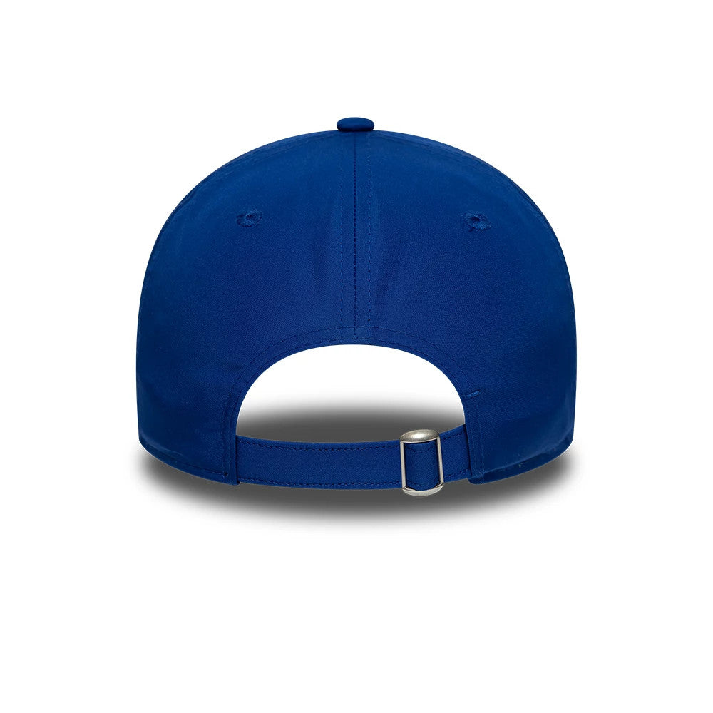 Pictured is this FC Porto 03 9TWENTY cap in blue. 4