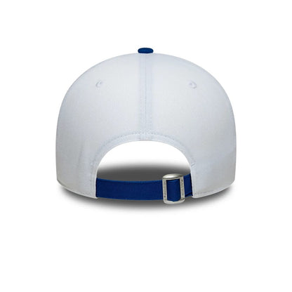 Pictured is this FC Porto Contrast 9FORTY cap in white & blue. 4