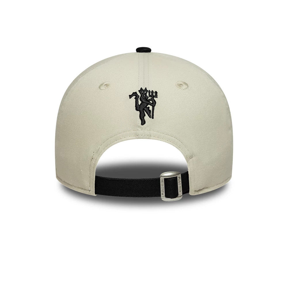 Pictured is this Manchester United FC Monogram 9FORTY cap in cream & black. 4