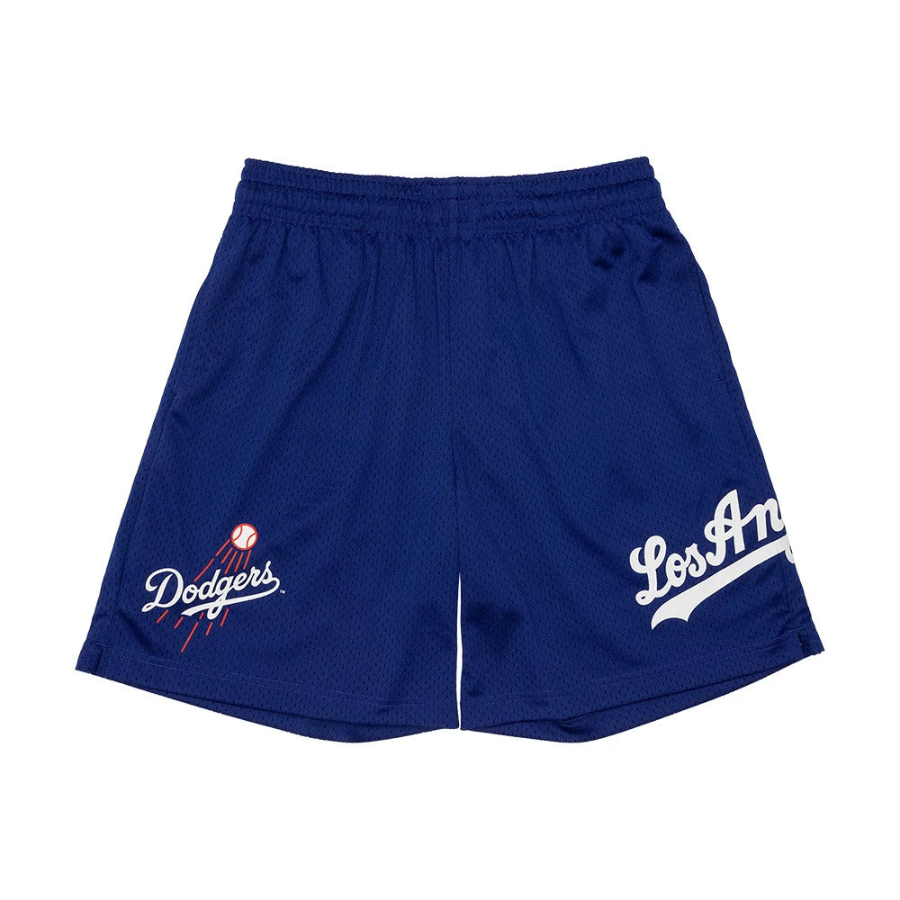 The model is wearing these MLB Evergreen Los Angeles Dodgers Shorts in dark blue. 1
