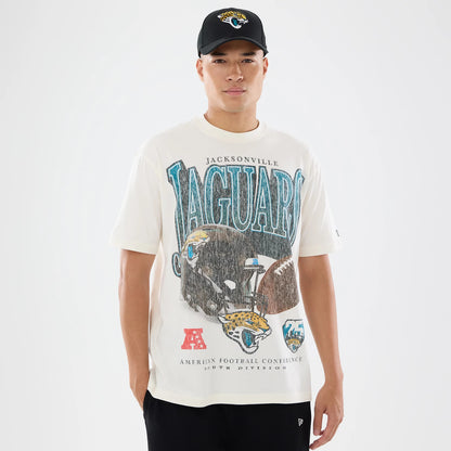 The model is wearing this NFL Sport Classic Jacksonville Jaguars T-Shirt in Cream. 1