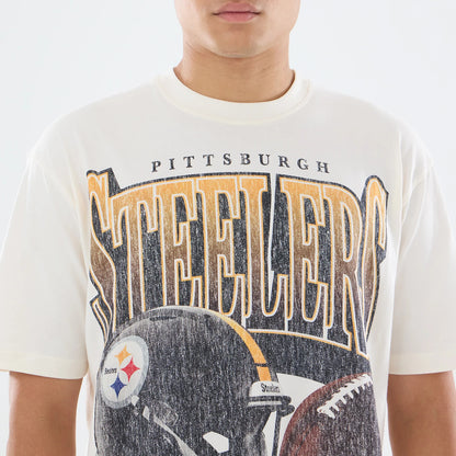 The model is wearing this NFL Sport Classic Pittsburgh Steelers T-Shirt in cream. 4