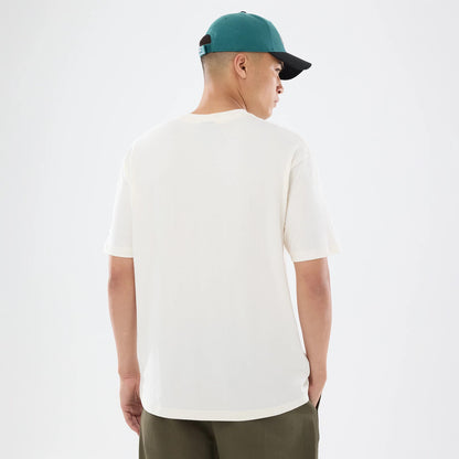 The model is wearing this NFL Sport Classic Philadelphia Eagles T-Shirt in cream. 2