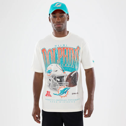 The model is wearing this NFL Sport Classic Miami Dolphins T-Shirt in cream. 1