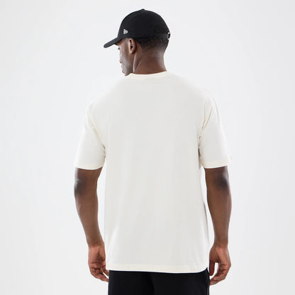 The model is wearing this NBA Sport Classic Vancouver Grizzlies T-Shirt in cream. 2