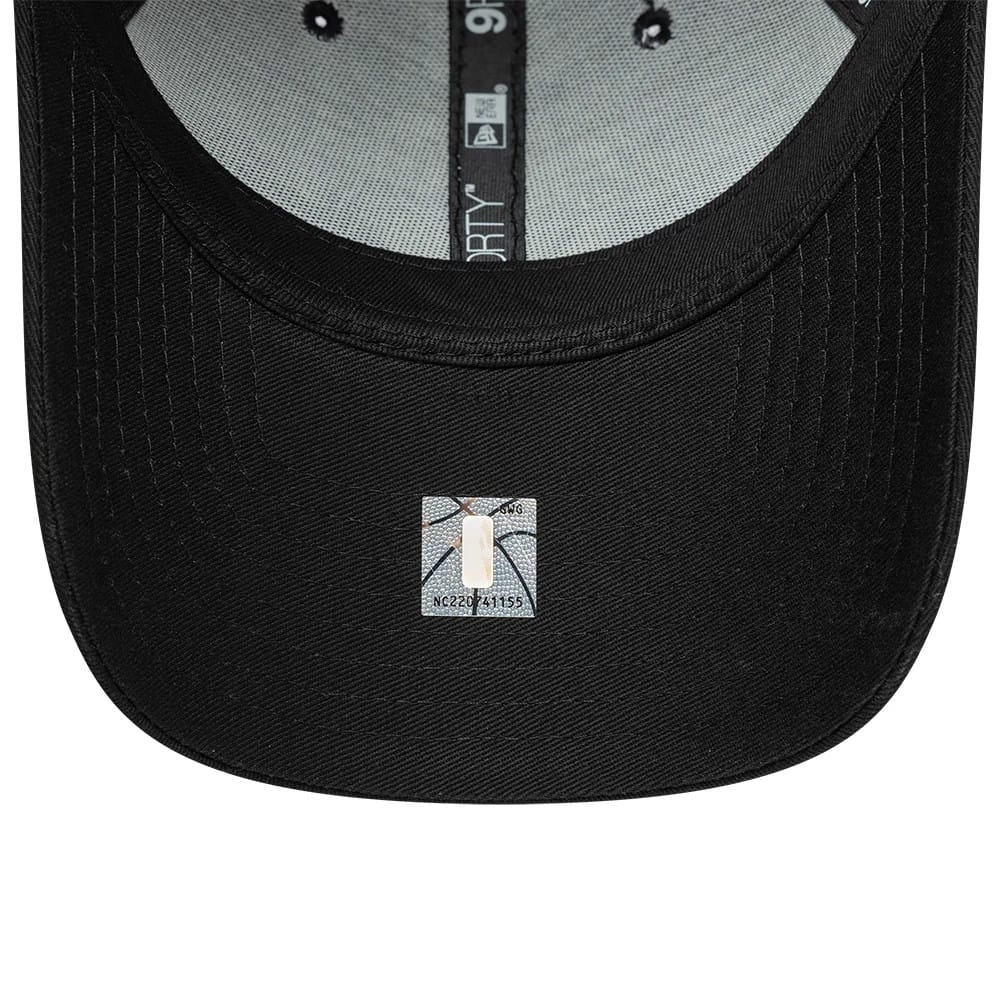 Pictured is this NBA Outline LA Lakers 9FORTY cap in black. 5