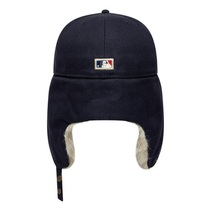 Pictured is this MLB Cotton Canvas New York Yankees Dogear 59FIFTY Fitted cap in navy. 9