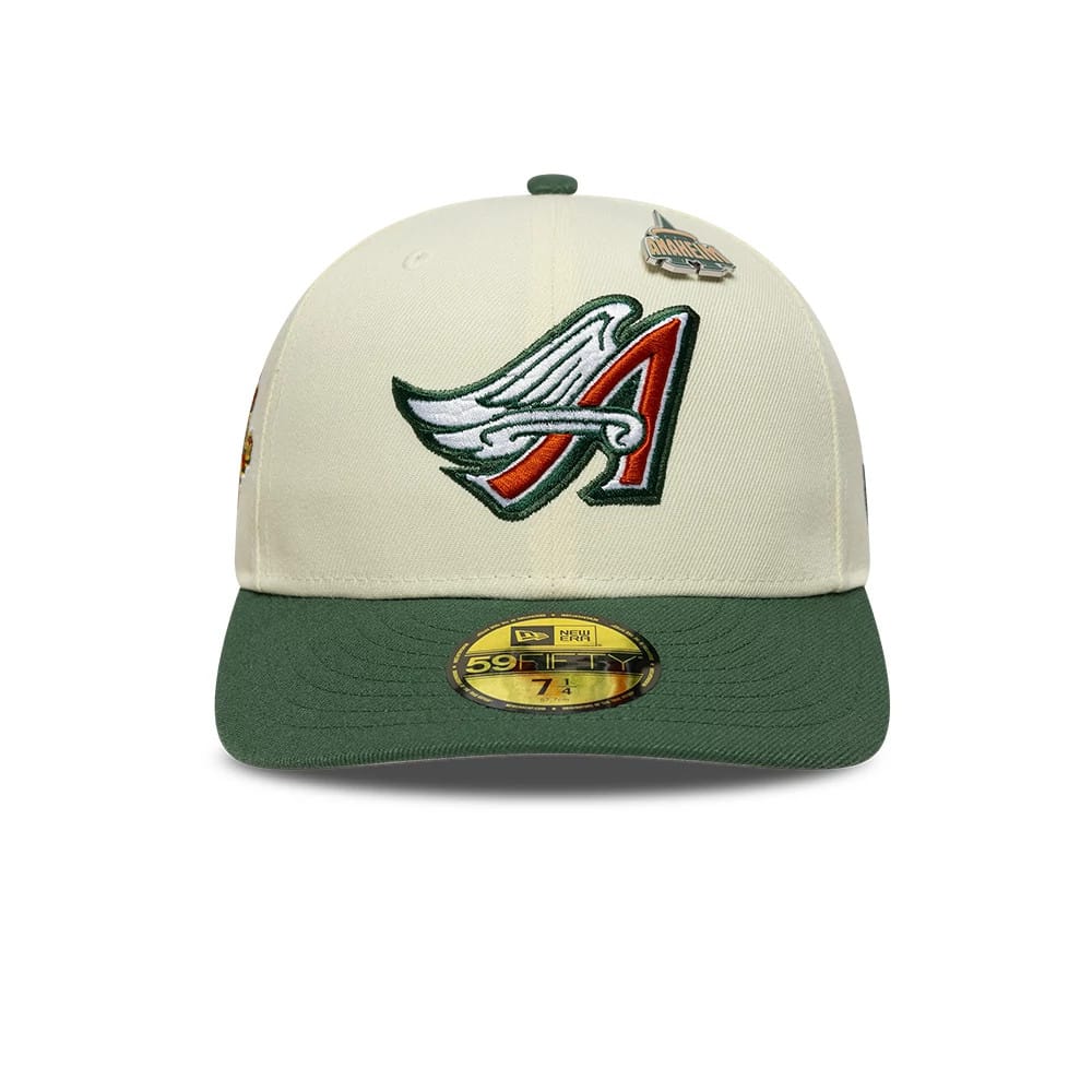 Pictured is this MLB Pin LA Angels 59FIFTY Fitted cap in cream & dark green. 3