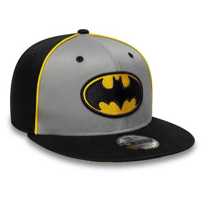 Pictured is this Youth DC Piping Batman 9FIFTY Snapback cap in black. 4