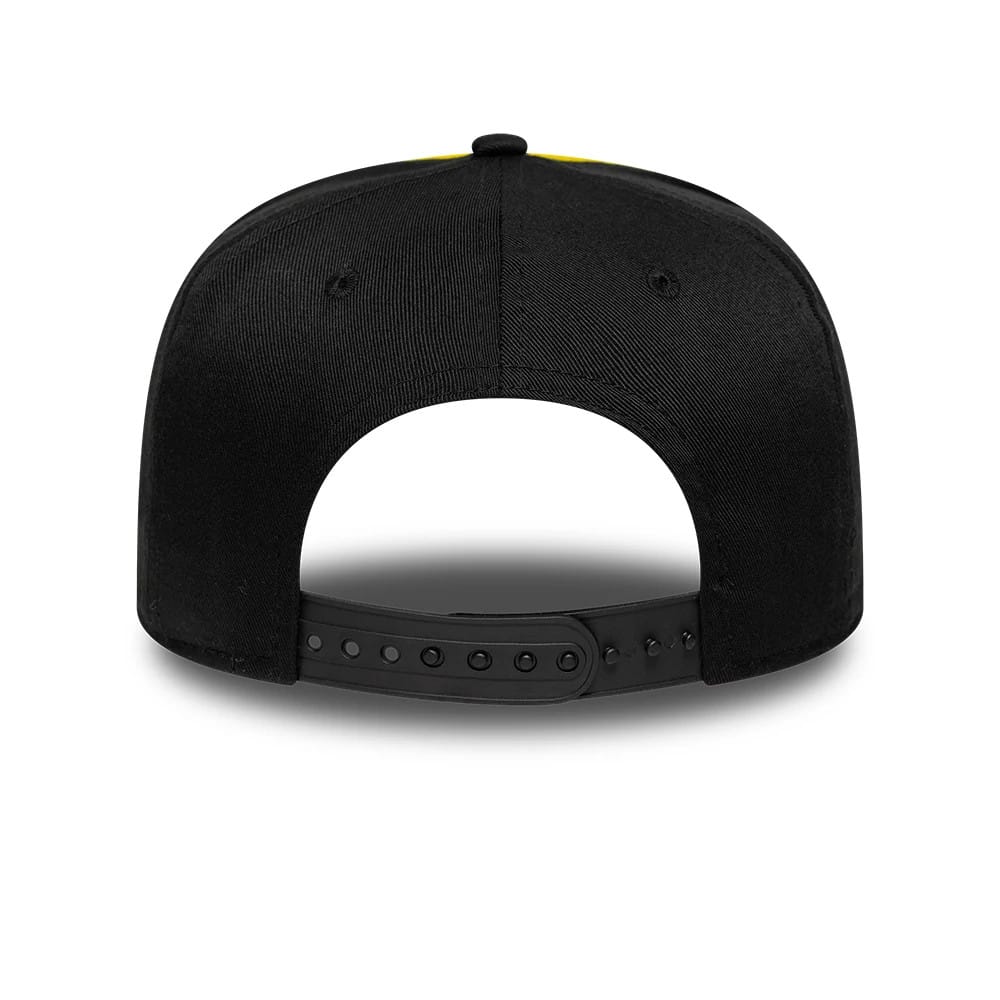 Pictured is this Youth DC Piping Batman 9FIFTY Snapback cap in black. 5