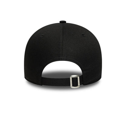 Pictured is this MLB Metallic Outline LA Dodgers 9FORTY cap in black. 4