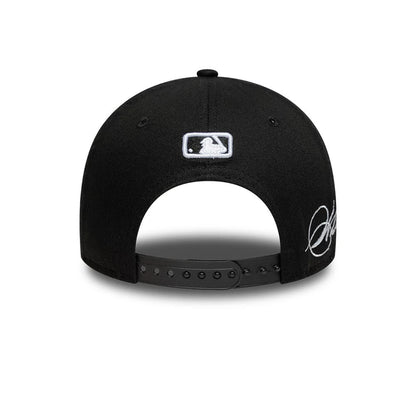 Pictured is this MLB Side Script Chicago White Sox 9FORTY M-Crown cap in black. 5