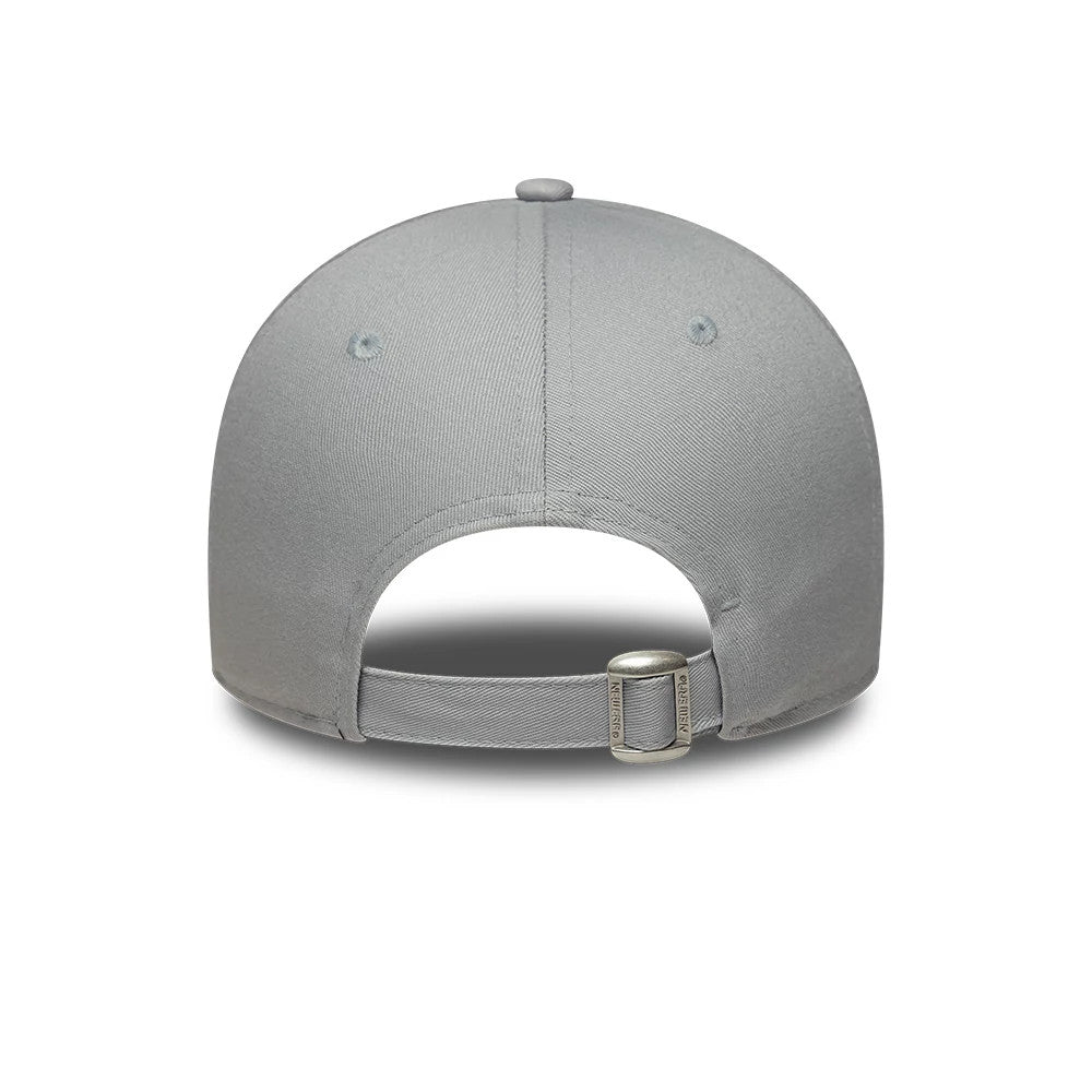 Pictured is this Womens MLB Metallic LA Dodgers 9FORTY cap in grey. 4