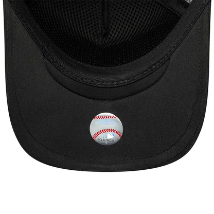 Pictured is this MLB Sporty New York Yankees 9FORTY Apex cap in black. 5