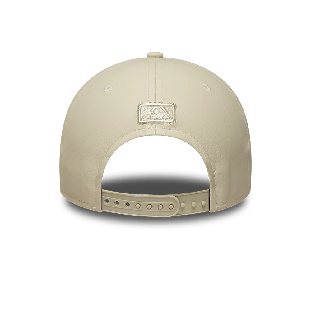Pictured is this Womens MLB Diamante PU LA Dodgers 9FORTY M-Crown cap in cream. 4