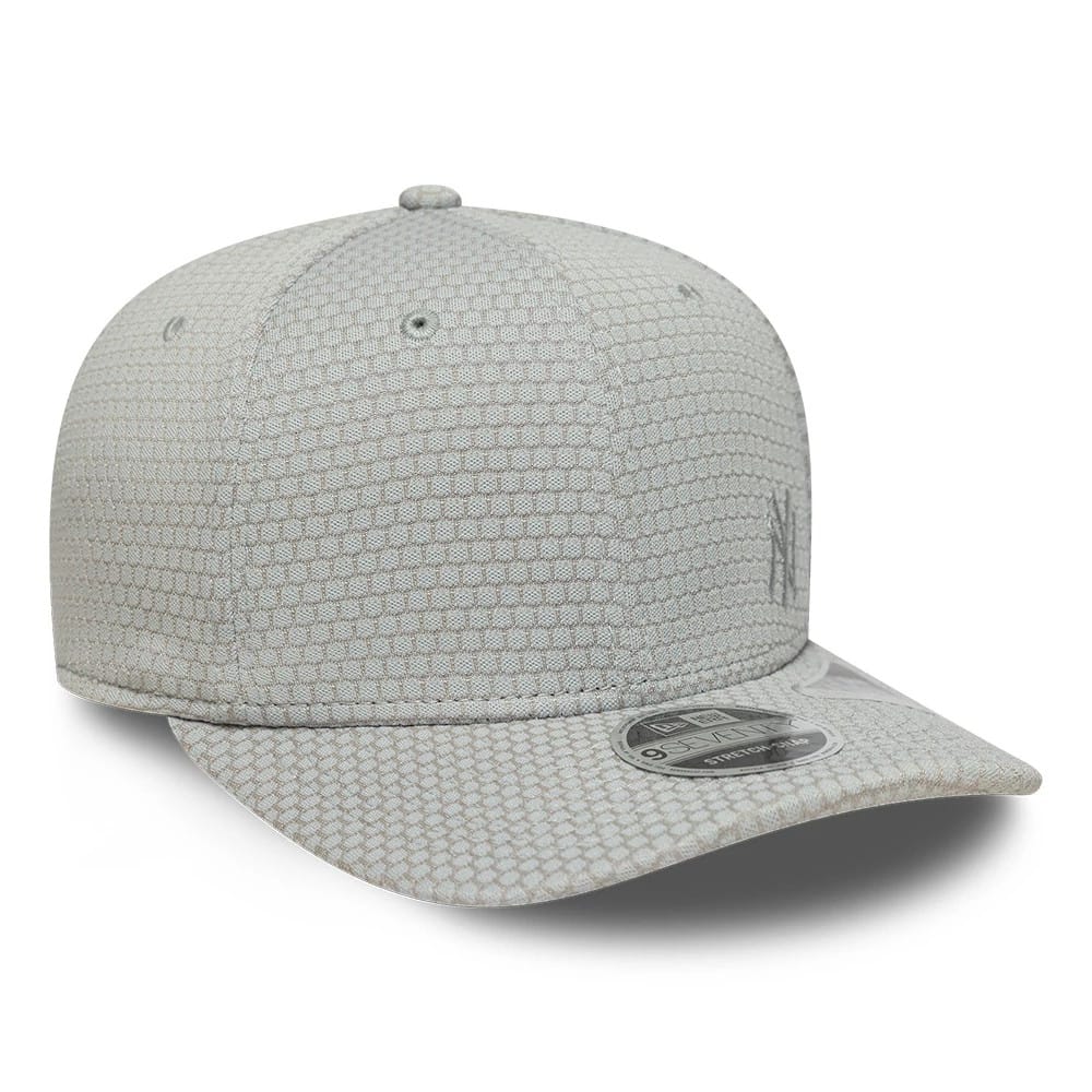 Pictured is this MLB Flawless Mesh New York Yankees 9SEVENTY Stretch Snap cap in grey. 3