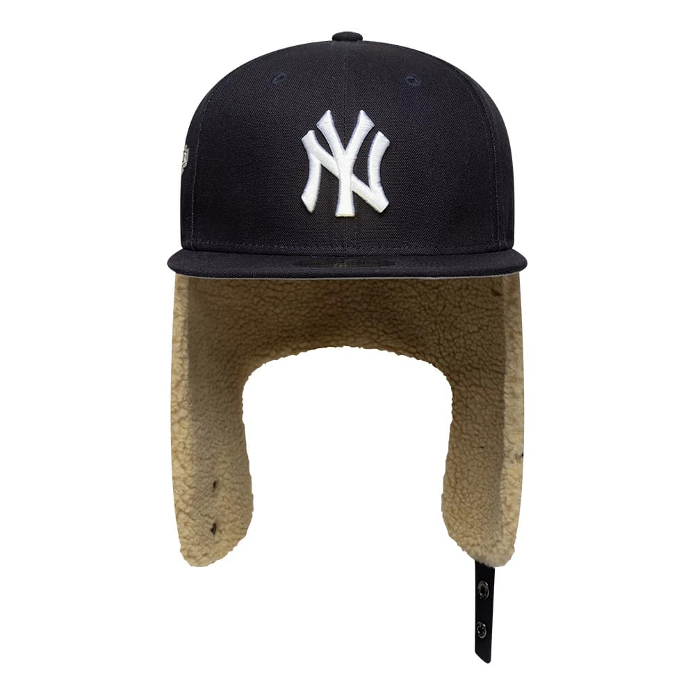 Pictured is this MLB World Series New York Yankees Dogear 59FIFTY Fitted cap in navy. 4