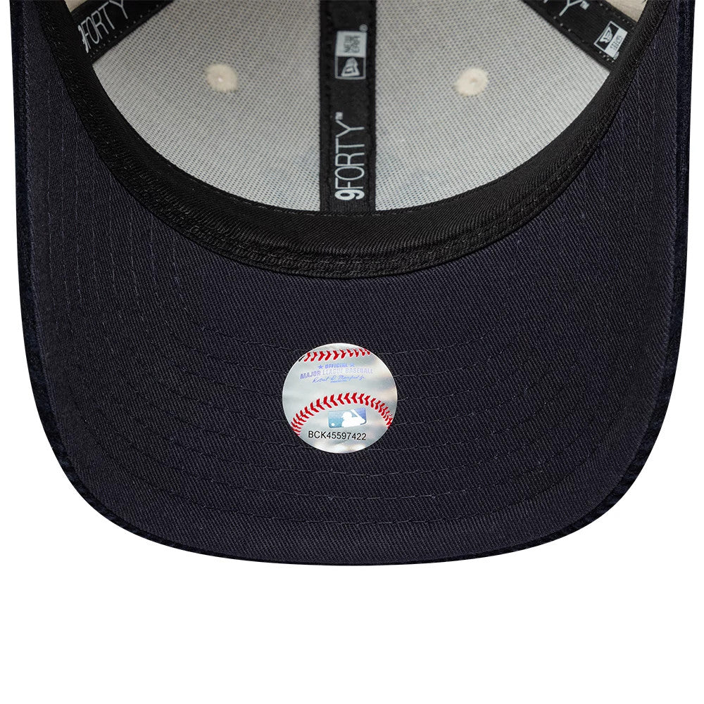 Pictured is this Youth MLB Cord New York Yankees 9FORTY M-Crown cap in white & black. 5