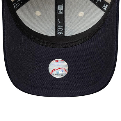 Pictured is this Youth MLB Cord New York Yankees 9FORTY M-Crown cap in white & black. 5